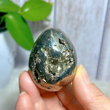 AURIXS Sovereign Egg™ – Pyrite Druzy Energy Stone