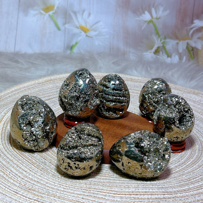 AURIXS Inner Vault™ – Pyrite Geode Egg